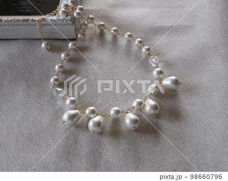 コットンパールのショートネックレス（ゴールド金具） 98660796