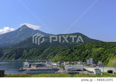 北海道　利尻島　利尻山 98661095