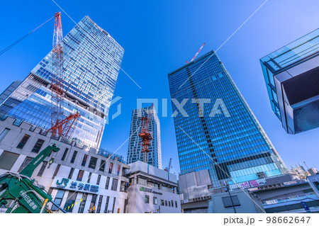 日本の東京都市景観 渋谷駅や桜丘口再開発（外観完成…）を望む=1月26日 98662647