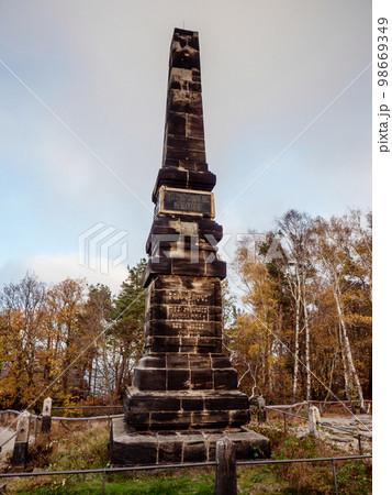 Lilienstein is 415m sandstone mountain is developed for tourism. 98669349