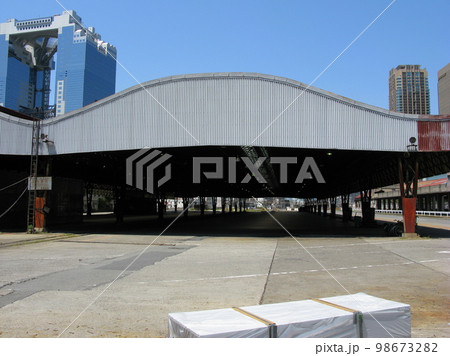 解体前のJR貨物・梅田貨物駅跡（2013年5月撮影） 98673282