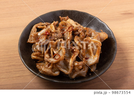 豚のど軟骨の甘辛炒め 98673554