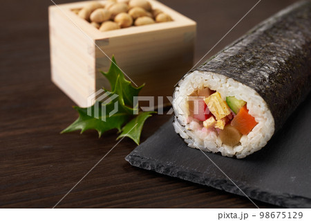 節分 豆まきイメージ 節分 豆まきイメージ 98675129