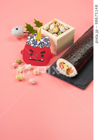 節分　豆まきイメージ 98675148