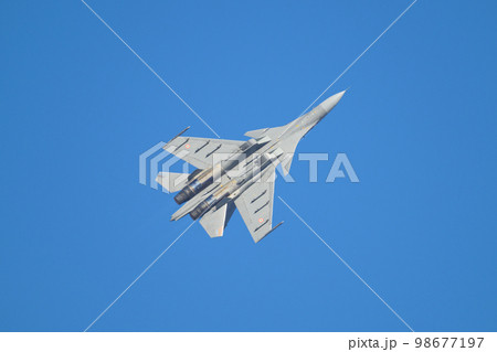 インド空軍スホーイSu-30MKI旋回 インド空軍スホーイSu-30MKI旋回 98677197