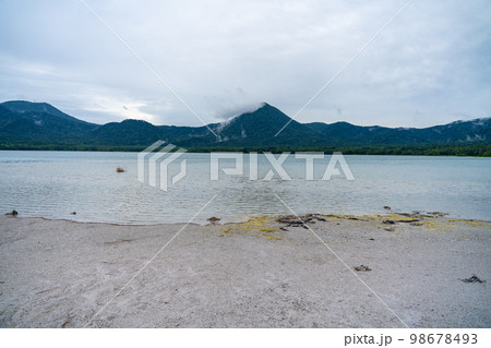 霊場恐山　恐山菩提寺　宇曽利湖（青森県むつ市） 98678493