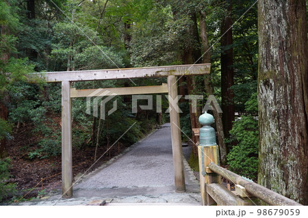 伊勢神宮、いせじんぐう、日本、三重県、伊勢、神社、神宮、じんぐう、天照坐皇大御神、あまてらしますすめ 伊勢神宮、いせじんぐう、日本、三重県、伊勢、神社、神宮、じんぐう、天照坐皇大御神、あまてらしますすめ 98679059