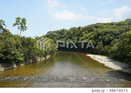 伊勢神宮、いせじんぐう、日本、三重県、伊勢、神社、神宮、じんぐう、天照坐皇大御神、あまてらしますすめ 98679073