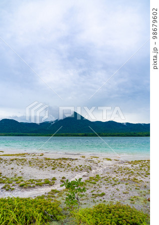 霊場恐山 恐山菩提寺 宇曽利湖(青森県むつ市) 霊場恐山 恐山菩提寺 宇曽利湖(青森県むつ市) 98679602