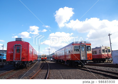 水島臨海鉄道 国鉄型気動車並び 水島臨海鉄道 国鉄型気動車並び 98685930