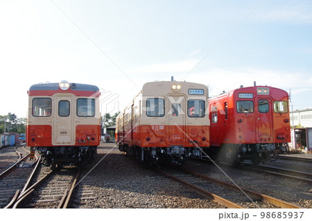 水島臨海鉄道 国鉄型気動車3並び 水島臨海鉄道 国鉄型気動車3並び 98685937