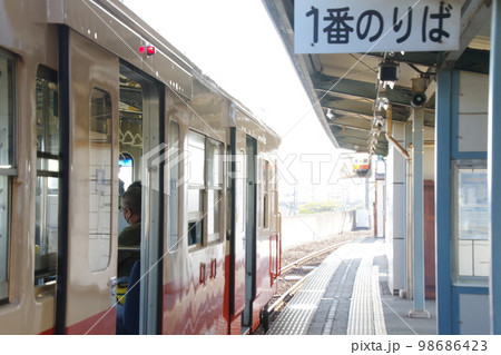 水島臨海鉄道 水島駅 単行キハ30 98686423