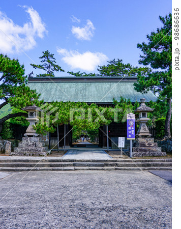 四国霊場第80番札所 讃岐国分寺（香川県高松市） 98686636