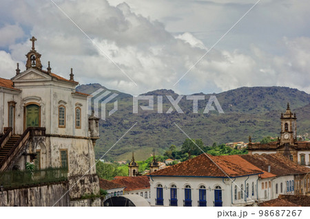Nossa Senhora do Carmo church and Museu da Inconfidencia building. Ouro Preto, MG, Brazil 98687267