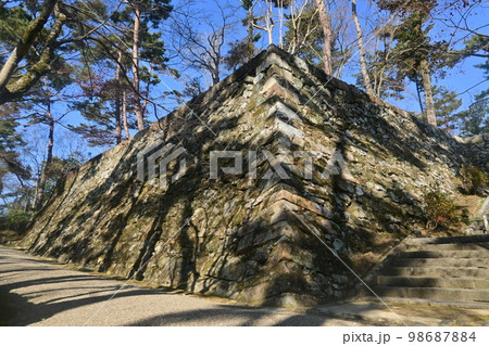 亀岡城（丹波亀山城）の石垣 98687884