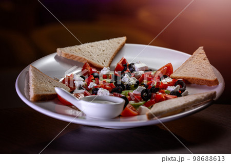 Tasty Greek salad 98688613