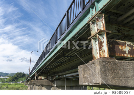 古い橋 98689057