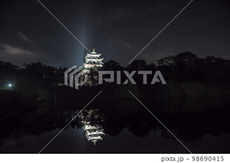 《愛知県》名古屋城の夜景 98690415