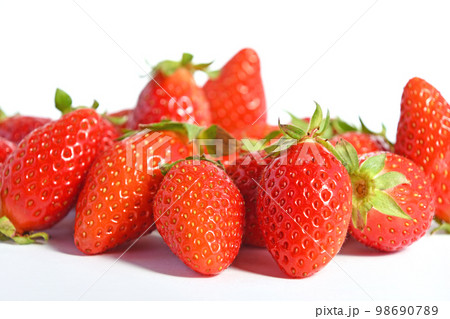 いちご（やよいひめ） 98690789