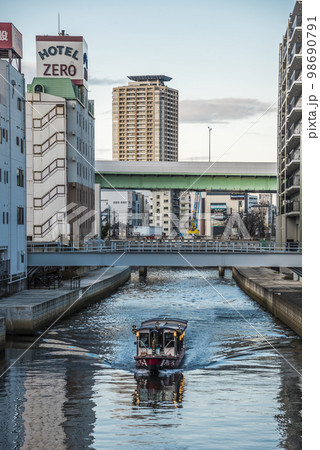 《愛知県》名古屋都市風景 堀川クルージング船 サムライクルーズ 《愛知県》名古屋都市風景 堀川クルージング船 サムライクルーズ 98690791