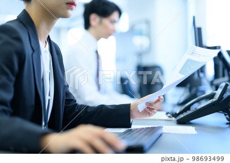 ビジネスイメージ ビジネスイメージ 98693499