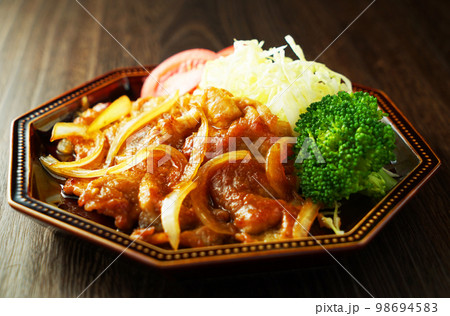 豚ロースのしょうが焼き 98694583