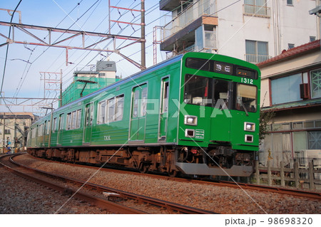 東急多摩川線を走行する1000系「緑の電車」_2022/12/11撮影 98698320