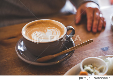 コーヒー 98699067