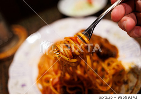 老舗喫茶店の昔懐かしいナポリタン（秦野市） 98699343