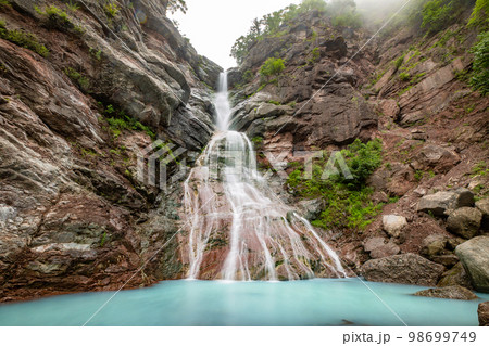 自然 水 滝 98699749