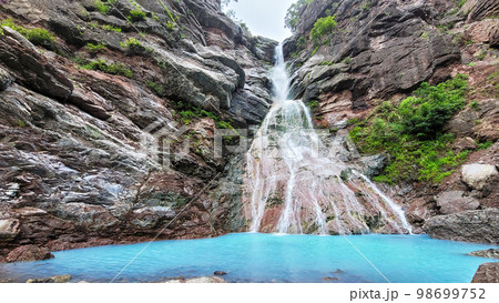 自然 水 滝 98699752