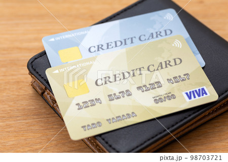 クレジットカード 98703721
