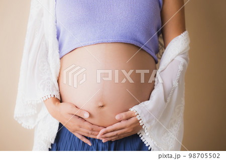 妊婦さん　マタニティ 98705502