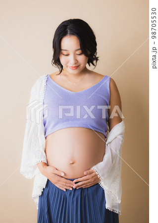 妊婦さん　マタニティ 98705530