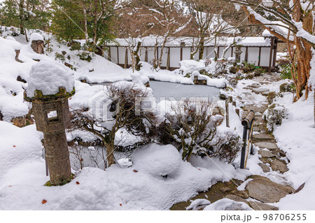 湖東三山　西明寺　雪景色 98706255
