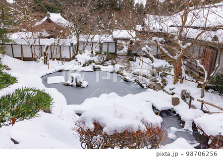 湖東三山　西明寺　雪景色 98706256