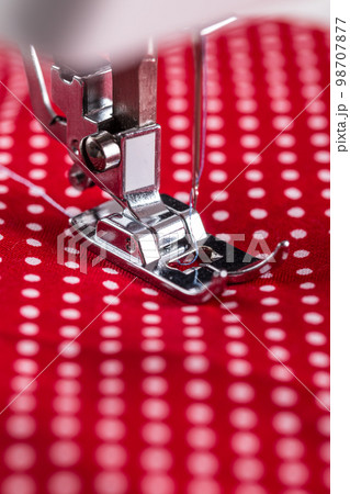 Sewing machine presser foot Sewing machine presser foot 98707877