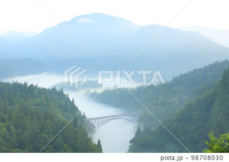 《福島県》只見線・絶景ローカル線 98708030