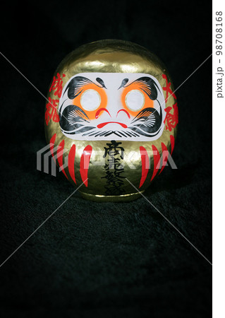 静岡県　富士市の毘沙門天　金色達磨　日本三大だるま市　高崎だるま 98708168
