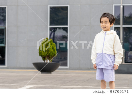 子供 育児 遊び 98709171