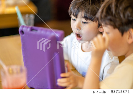 子供 学習 教育 98712372
