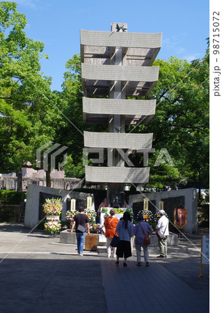 ㋇6日広島動員学徒慰霊塔の景色 98715072