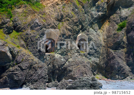 四国・愛媛・佐田岬・御籠島・佐田岬灯台の下に見える第三砲台跡、御籠島展望所より・愛媛県伊方町(1) 98715652