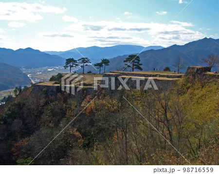 冬の竹田城 98716559