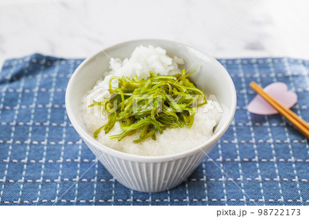 めかぶとろろ丼 98722173