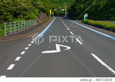 四国・愛媛・佐田岬半島・佐田岬メロディー道路の始まりにある珍しい道路標示・愛媛県伊方町(2) 四国・愛媛・佐田岬半島・佐田岬メロディー道路の始まりにある珍しい道路標示・愛媛県伊方町(2) 98723839