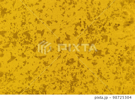 上品なメタリックの質感、金箔を加工した雅な和紙の背景 98725304