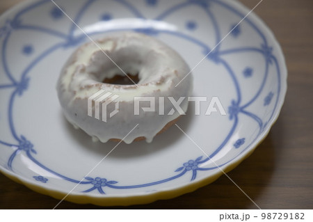 ドーナツ 98729182