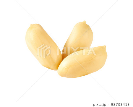 roasted peanuts isolated isolated on white background. roasted peanuts isolated isolated on white background. 98733413