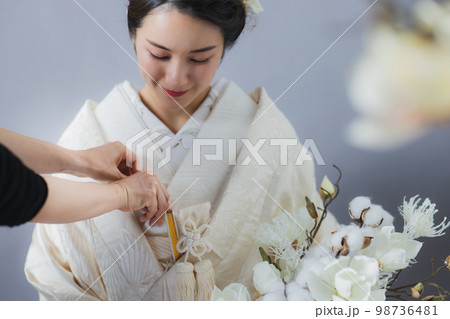 白無垢 綿帽子 花嫁 白無垢 綿帽子 花嫁 98736481